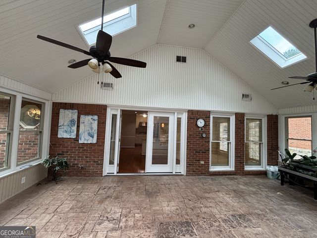 640 Brickleberry Court, Roswell, GA 30075