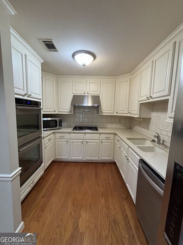 640 Brickleberry Court, Roswell, GA 30075