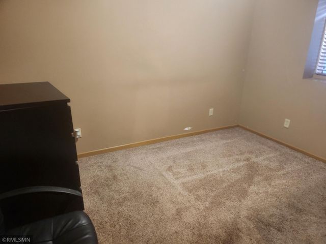 883 3rd Street E, Saint Paul, MN 55106