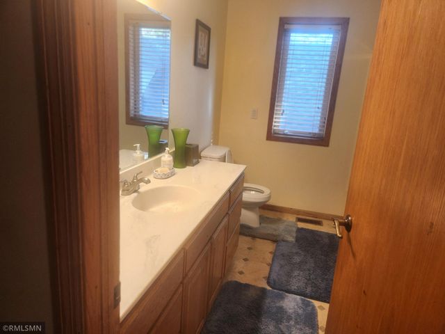 883 3rd Street E, Saint Paul, MN 55106