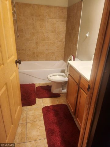 883 3rd Street E, Saint Paul, MN 55106