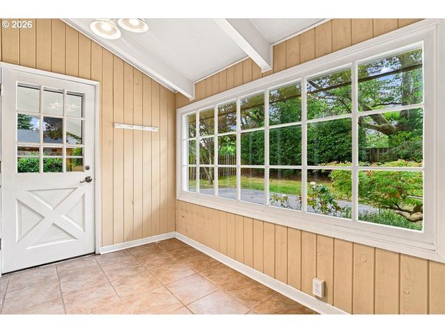 4510 WILLAMETTE Dr, Vancouver, WA 98661