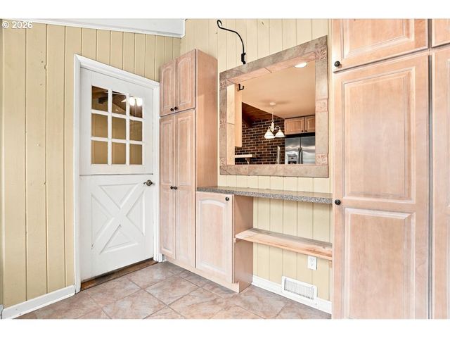 4510 WILLAMETTE Dr, Vancouver, WA 98661