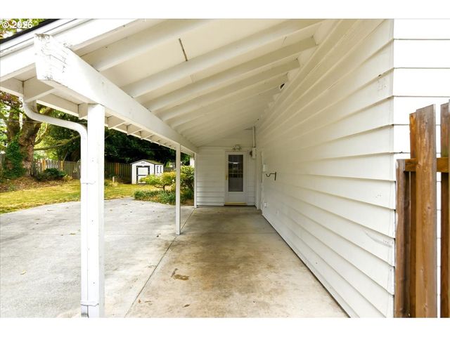 4510 WILLAMETTE Dr, Vancouver, WA 98661