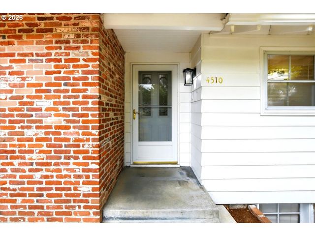 4510 WILLAMETTE Dr, Vancouver, WA 98661
