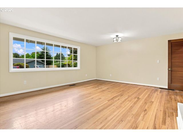 4510 WILLAMETTE Dr, Vancouver, WA 98661