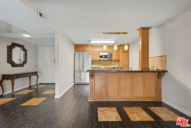 10535 Wilshire Boulevard 510, Los Angeles, CA 90024
