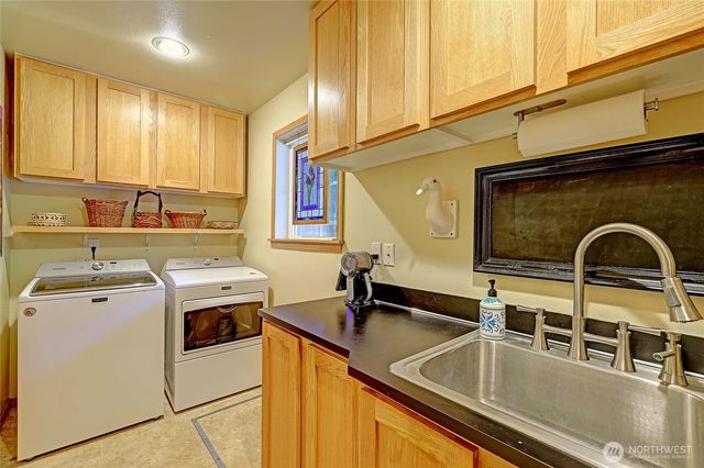 1951 Journeys End Lane, Camano Island, WA 98282