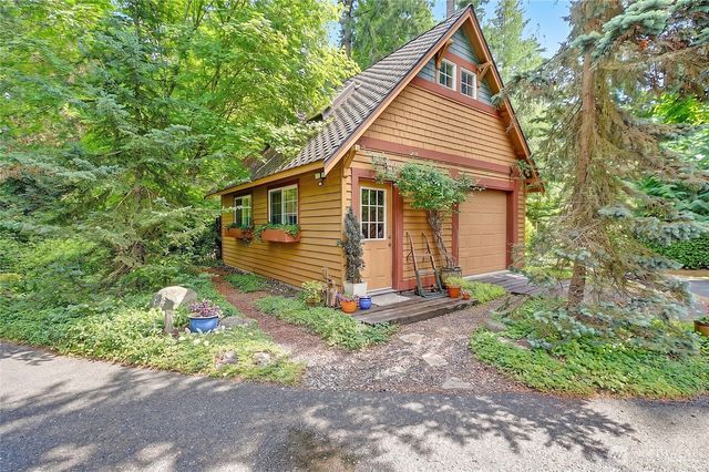 1951 Journeys End Lane, Camano Island, WA 98282