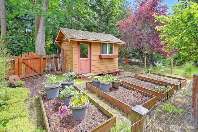 1951 Journeys End Lane, Camano Island, WA 98282