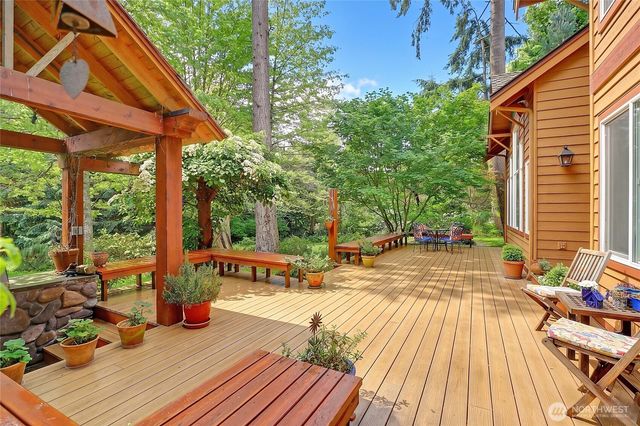 1951 Journeys End Lane, Camano Island, WA 98282