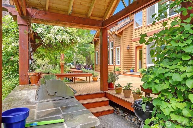 1951 Journeys End Lane, Camano Island, WA 98282