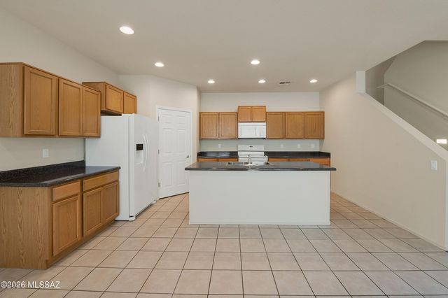 10912 E Midnight Moon Lane, Tucson, AZ 85747