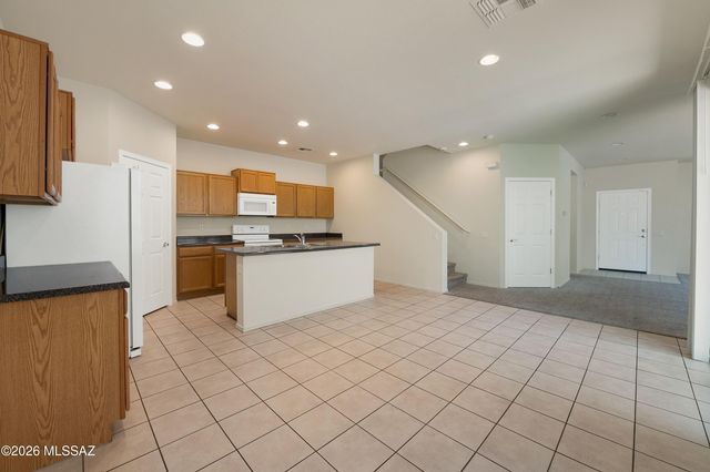 10912 E Midnight Moon Lane, Tucson, AZ 85747