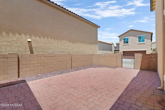 10912 E Midnight Moon Lane, Tucson, AZ 85747