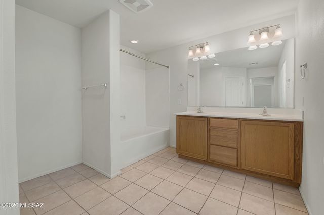 10912 E Midnight Moon Lane, Tucson, AZ 85747