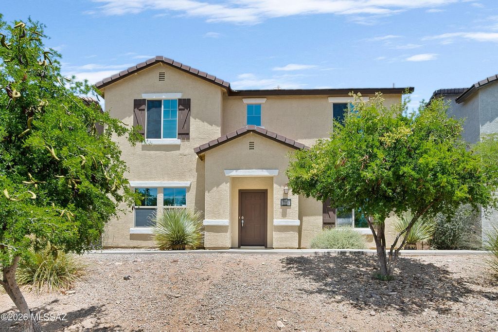 10912 E Midnight Moon Lane, Tucson, AZ 85747