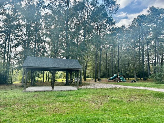 1595 County Road 632, Dayton, TX 77535