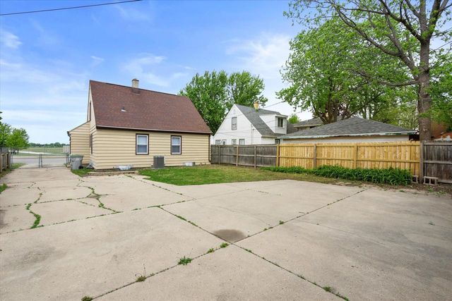 4944 N 91st STREET, Milwaukee, WI 53225