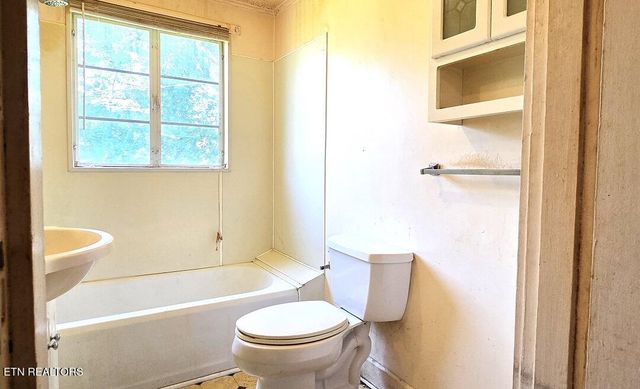 1132 Franklin Drive, Maryville, TN 37801