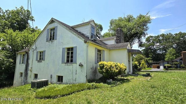 1132 Franklin Drive, Maryville, TN 37801