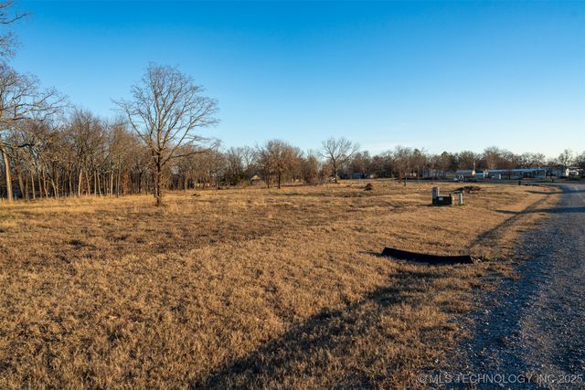74036 S Fir Road, Wagoner, OK 74467
