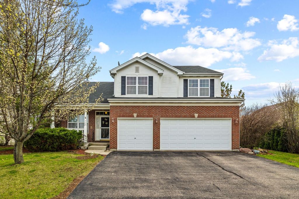 708 Verdi Street, Woodstock, IL 60098