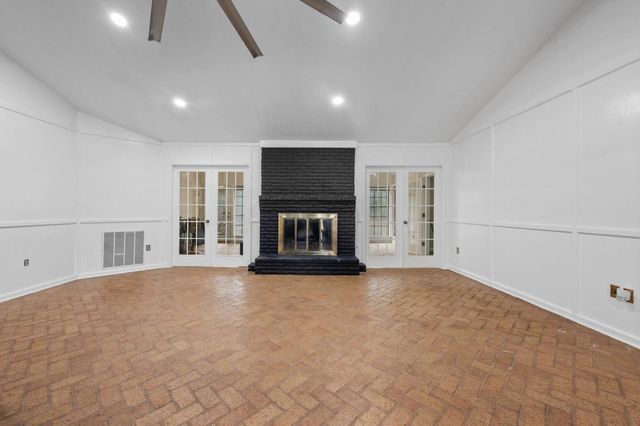 1207 Glade Street, Lufkin, TX 75901