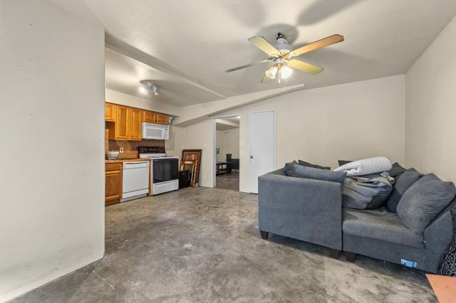 1207 Glade Street, Lufkin, TX 75901