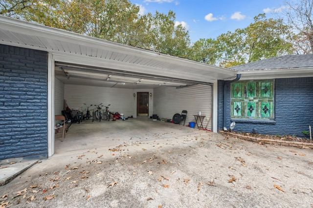 1207 Glade Street, Lufkin, TX 75901