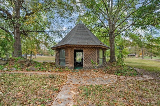 1207 Glade Street, Lufkin, TX 75901