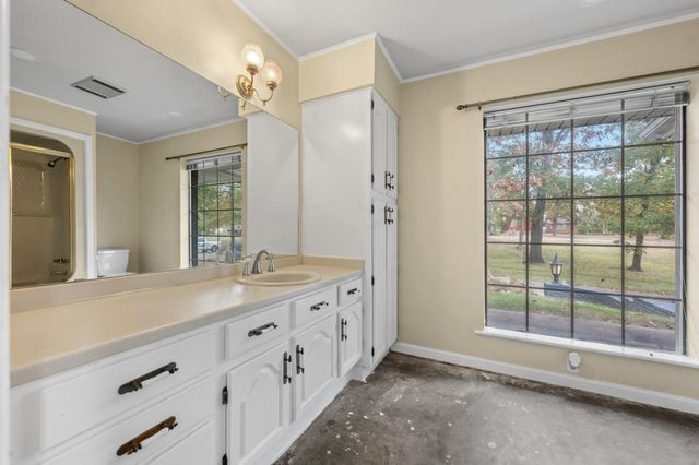 1207 Glade Street, Lufkin, TX 75901