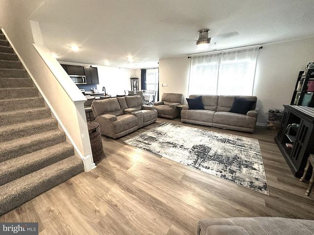 490 MOSSY GROVE LN, La Plata, MD 20646