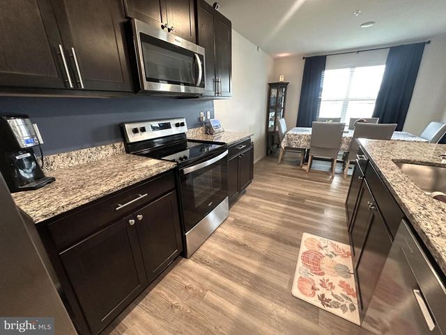 490 MOSSY GROVE LN, La Plata, MD 20646