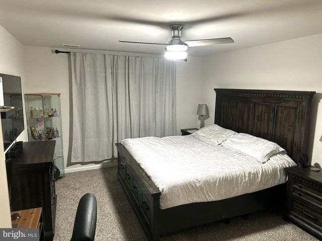 490 MOSSY GROVE LN, La Plata, MD 20646