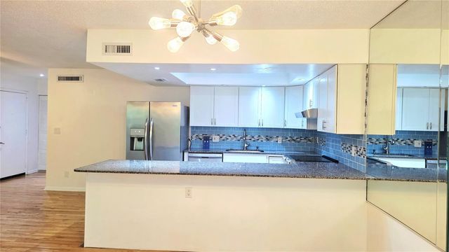 851 N KEENE ROAD Y7, Clearwater, FL 33755