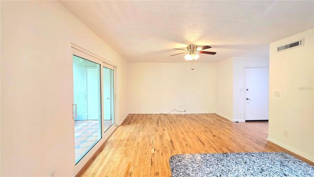 851 N KEENE ROAD Y7, Clearwater, FL 33755