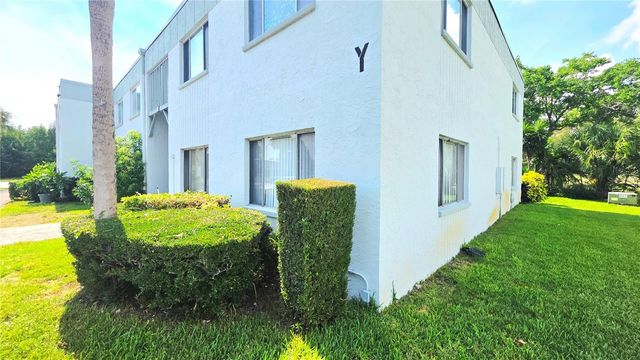 851 N KEENE ROAD Y7, Clearwater, FL 33755