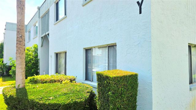 851 N KEENE ROAD Y7, Clearwater, FL 33755