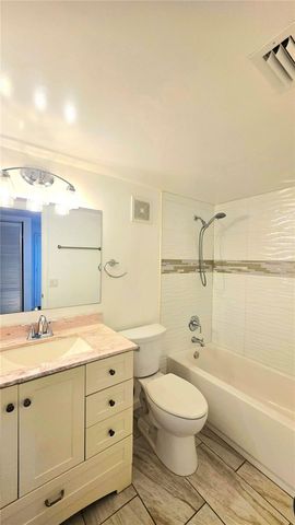 851 N KEENE ROAD Y7, Clearwater, FL 33755