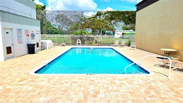 851 N KEENE ROAD Y7, Clearwater, FL 33755