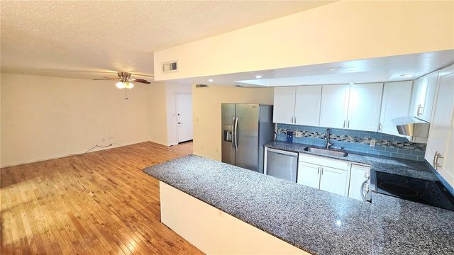 851 N KEENE ROAD Y7, Clearwater, FL 33755