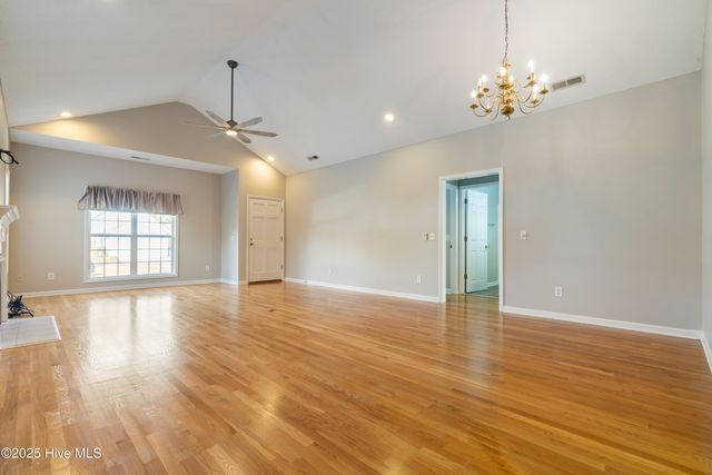 4139 Preston Place SE, Boiling Spring Lakes, NC 28461