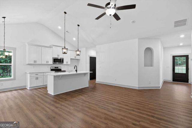 457 Relay Road, Silver Creek, GA 30173
