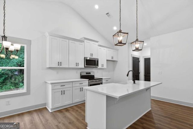457 Relay Road, Silver Creek, GA 30173