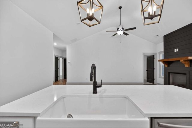 457 Relay Road, Silver Creek, GA 30173
