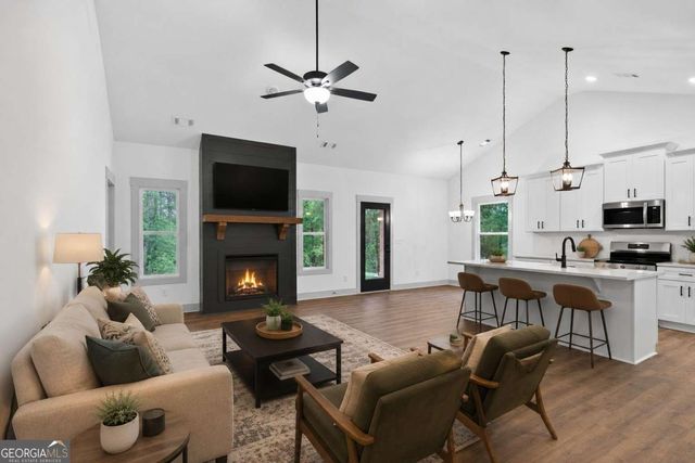 457 Relay Road, Silver Creek, GA 30173
