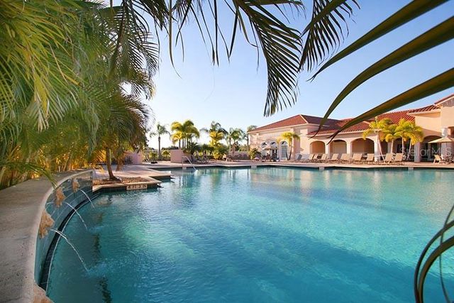 6642 41ST STREET CIRCLE E, Sarasota, FL 34243