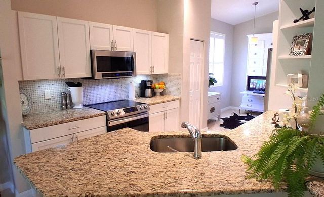 6642 41ST STREET CIRCLE E, Sarasota, FL 34243