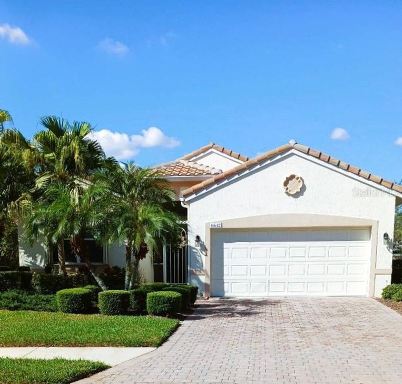 6642 41ST STREET CIRCLE E, Sarasota, FL 34243